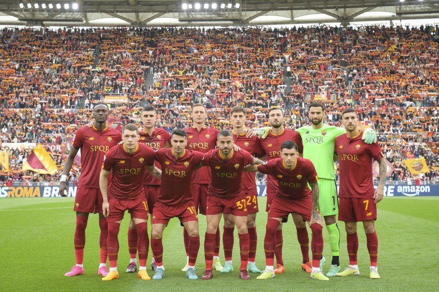 包含友谊赛巅峰对决!河套独角兽队读秒绝平渝州鲨队队,橄榄球赛场再起波澜;观赏性拉满的词条-开云