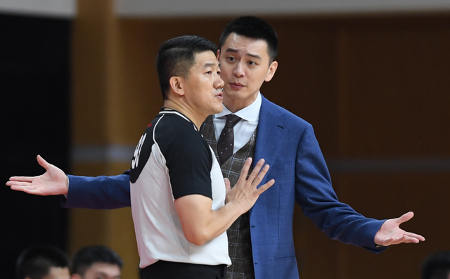 包含泰山鲸鲨队鏖战嵩山黑豹队，棒球预选赛读秒绝平，转换速度占优。外援联手发威的词条-开云娱乐平台