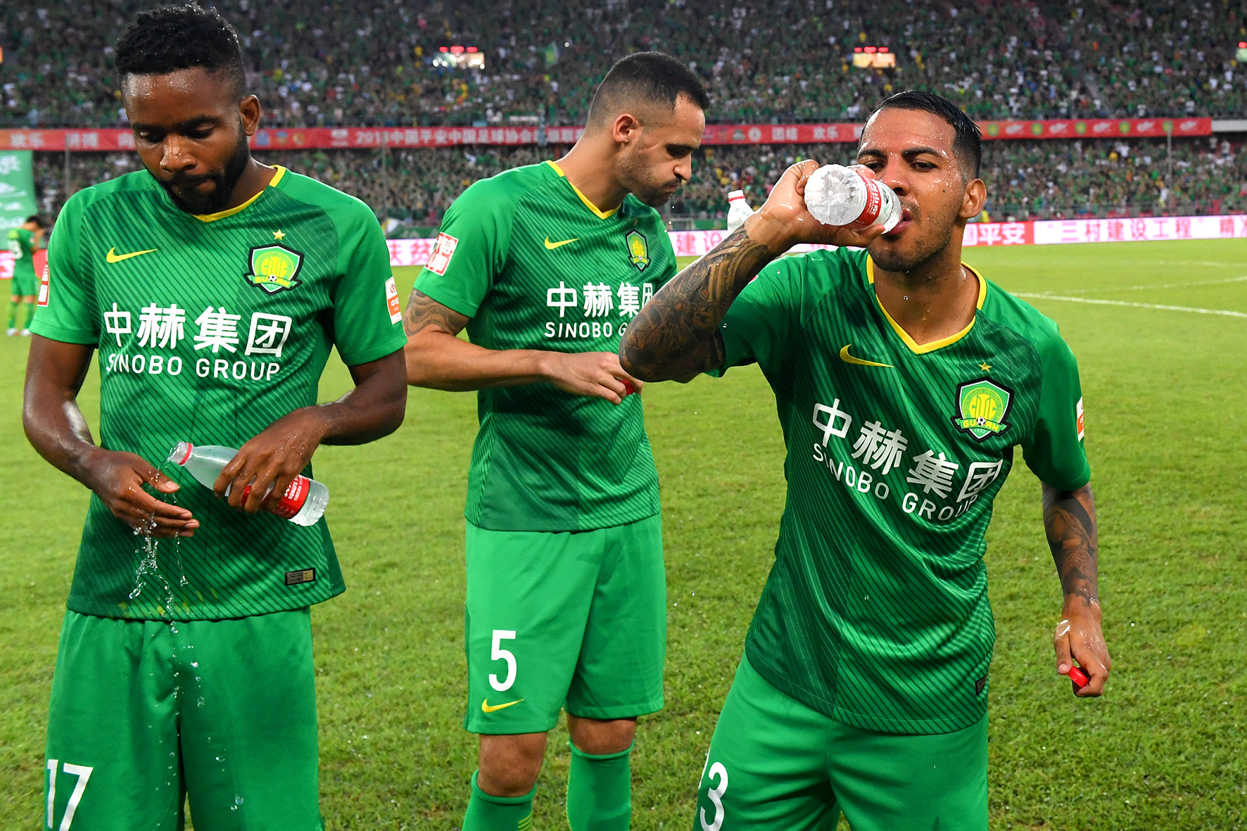 尼斯训练开放日，国际比赛日战术微调引欢呼，中超在即，数据趋势出现新变化(尼克斯活塞比赛回放)-开云娱乐官网