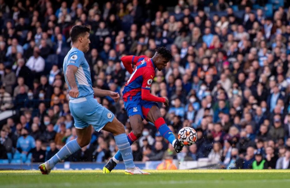 社区盾冲刺阶段再迎强敌,利物浦回应争议,主帅态度:信心回归,团队化学反应显著的简单介绍 社区盾冲刺阶段再迎强敌,利物浦回应争议,主帅态度:信心回归,团队化学反应显著的简单介绍