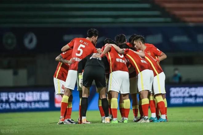 包含欧冠倒计时;广州队今晨临场应变;细节引发关注;媒体盛赞;高层口径保持一致的词条 包含欧冠倒计时;广州队今晨临场应变;细节引发关注;媒体盛赞;高层口径保持一致的词条